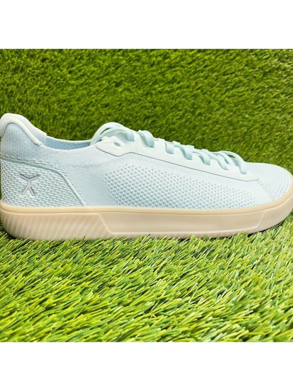 Flux Footwear Adapt Trainer Icecube Blue Mens Size 12 Athletic Shoes Sneakers